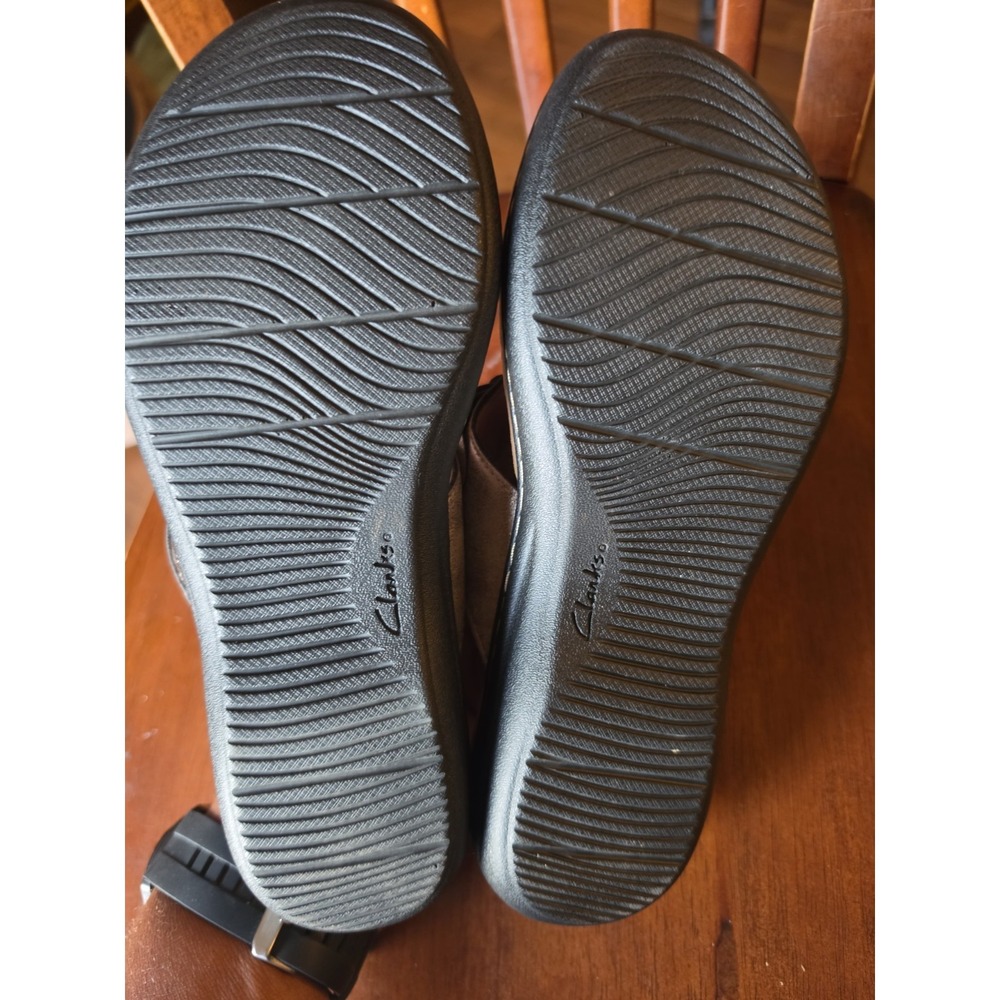 clarks‎ womens sandals size 7.5  wide - Picture 3 of 6